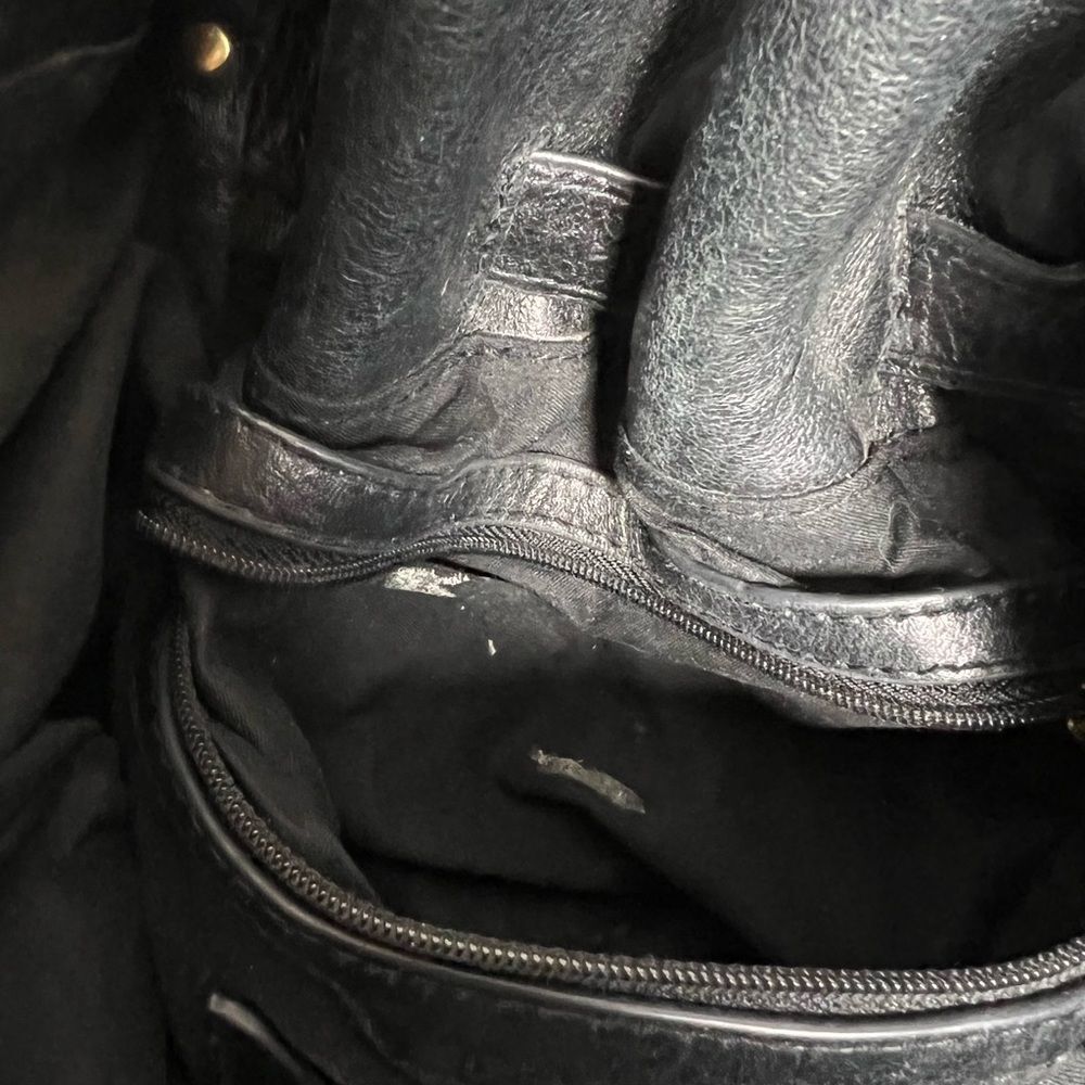 CLEAROUT! Black Tahari Leather Bucket Bag GUC - Picture 9 of 9
